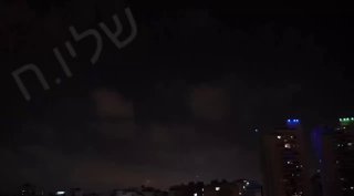 Иранская гиперзвуковая ракета «Фаттах-1» поразила центр Тель-Авива, ПВО Израиля не смогла перехватить