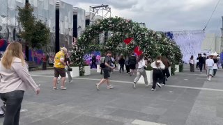 Nkeei зажигает на фестивале «Блогеры России» в Москве с хитом «Гламур»