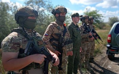 Офицеры СК России из Крыма продолжают помогать военным на передовой