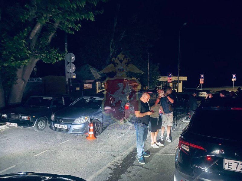 Пьяный водитель Porsche врезался в пять машин на набережной Учкуевки в Севастополе