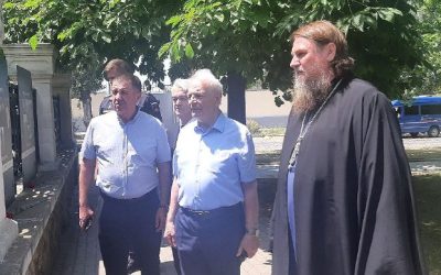 Почётный гражданин Севастополя Игорь Касатонов посетил выставку «Герои и подвиги» РВИО и Минобороны