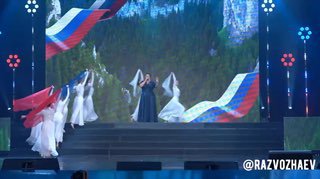 Президент посетил праздничный концерт в Севастополе, посвященный Дню России