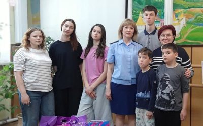 Прокуратура Севастополя поздравила воспитанников детского дома с Днем защиты детей