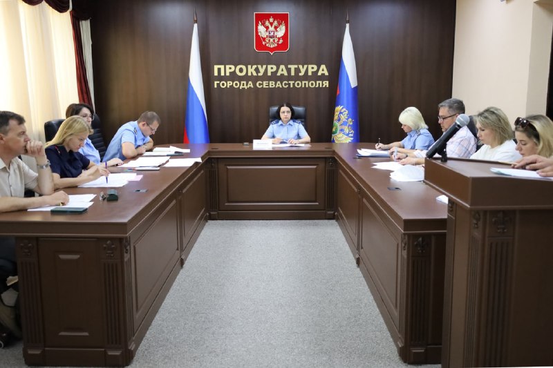 Прокуратура Севастополя провела заседание по соблюдению трудовых прав граждан