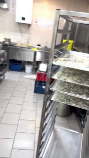 «Сладкий лисенок» или горькая правда: разоблачение условий труда и качества продукции