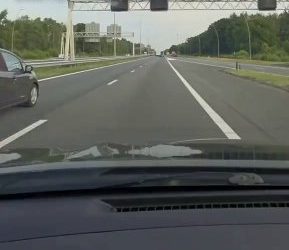 Украинский водитель: Русский мат спасает от постоянных подрезаний