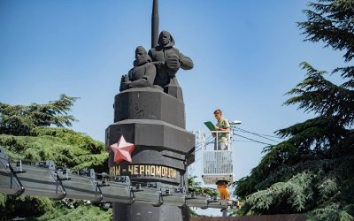 В Севастополе начались исследования памятника подводникам-черноморцам