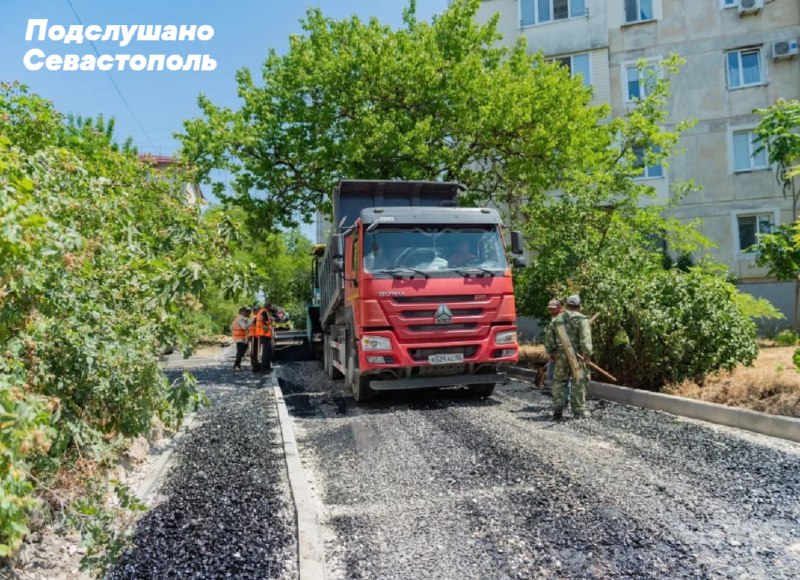 В Севастополе продолжается ремонт дорог: 29 объектов завершены, 100 дорог и 1 мост отремонтируют в 2023
