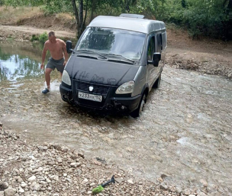 Чудак на букву Му устроил стирку в водоохранной зоне реки Черная