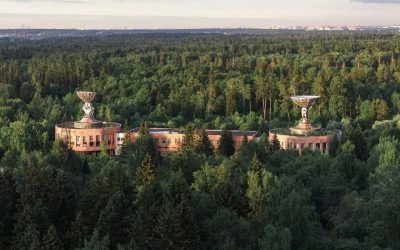 Девочка-блогерша сорвалась с заброшенного здания в ЗАТО Краснознаменск, тяжело ранена