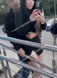 Пьяные дамы устроили драку из-за места для фото в Севастополе
