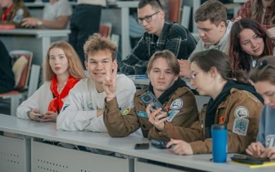 Севастопольские студенты-стройотрядовцы получили профессию маляра