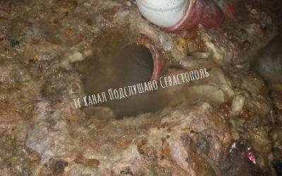 Жители Нахимовского района жалуются на вонь канализации в доме после капремонта