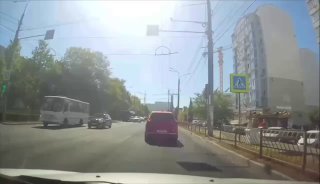Строительный кран рухнул в Севастополе, унеся жизнь одного рабочего