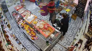 Севастопольский полицейские задержали мужчину, укравшего смартфон из магазина