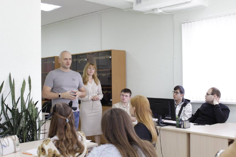 Студенты СевГУ открывают тайны Севастопольского архива (notitle)